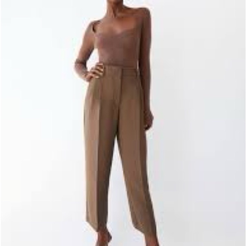 Aritzia Effortless Pants in Brown